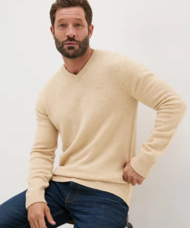 Lincoln Ecru Lambswool V Neck Jumper